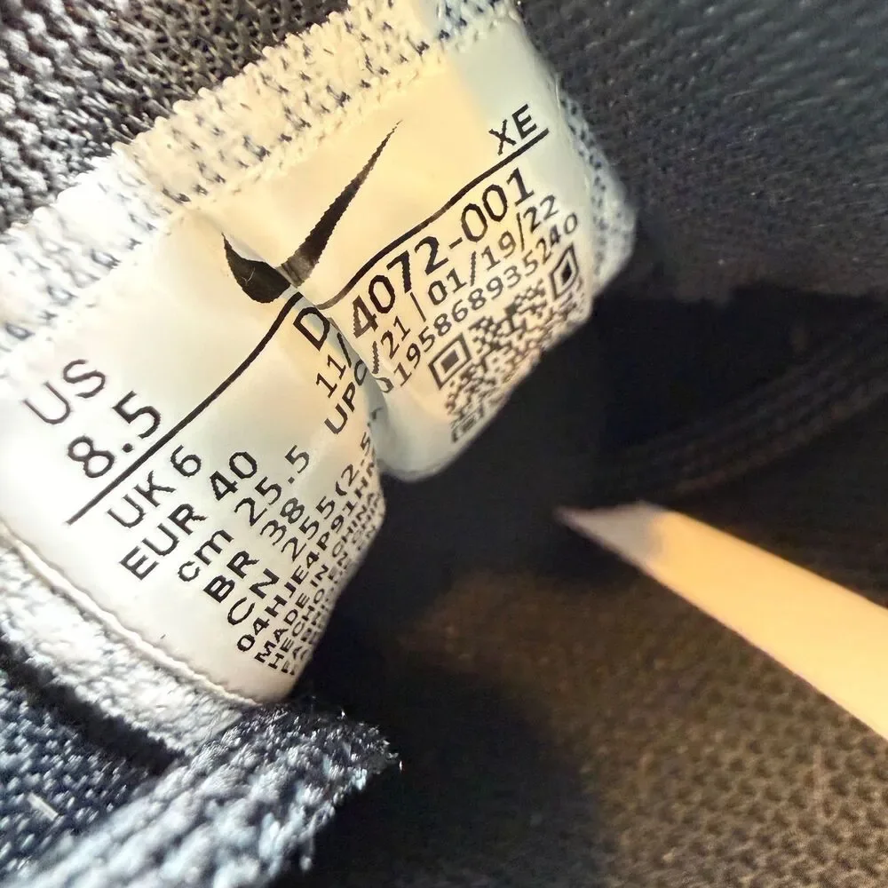 Nike Air Zoom Pegasus 39 Women 8.5 Black White Low Lace Running Athletic Sneaker - Picture 8 of 9